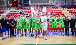 Tofaş U18 genç takımı Evoq Challenge Cup’ta üçüncü oldu