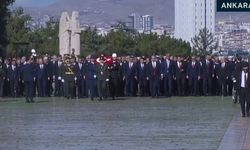 Devlet erkanı Ata’nın huzurunda