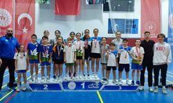 Osmangazili badmintoncular madalyaya doydu