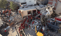 Bina çöktü: 2 can kaybı, abla kurtarıldı!