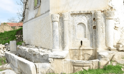 İznik'te tarihi çeşme tahrip edildi!