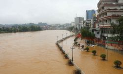 Vietnam’da sel: 10 ölü