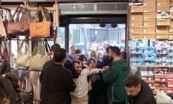 Bursa'da mağaza açılışında izdiham!