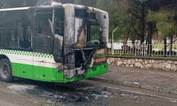 Bursa’da büyük panik! Otobüs küle döndü