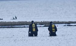 İznik'te güvenlik, su altına kadar indirildi