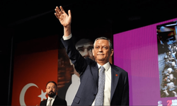 Özgür Özel yeniden Genel Başkan!