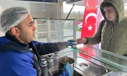 Bursa’da öğrencilere ücretsiz sıcak çorba