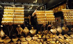 Altın ve gümüş durdurulamıyor