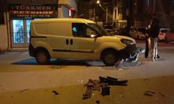 Bursa'da araçta sıkışıp kaldılar!