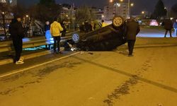 Kontrolden çıkan araç takla attı!