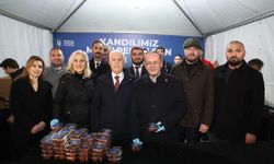 Bozbey vatandaşlarla kandili kutladı