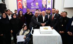 AK Parti Bursa, büyümeye devam ediyor