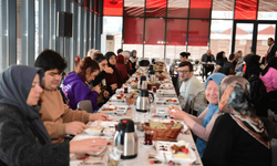Engelli bireyler ve aileleri kahvaltıda buluştu