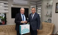 Başkan Şadi Özdemir'den İl Milli Eğitim Müdürü'ne  ziyaret