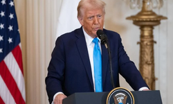 Trump, gümrük vergilerini durdurdu