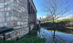 Uluabat Gölü yükseldi, tarihi cami tehlikede