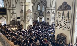 Ulucami doldu taştı