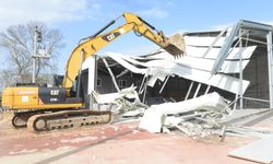 Nilüfer'de 3 noktada yıkım