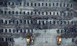 İran’da 160 kız çocuğu için mezar!