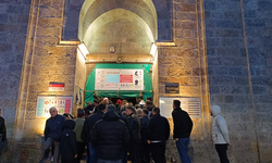 Ulu Camii doldu taştı!