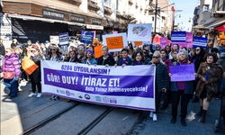 Bursalı kadınlar, dayanışma için yürüdü!