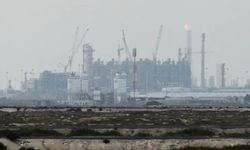 İran dev tesisi vurdu