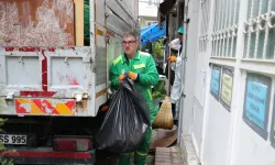BURSA’DA KÖTÜ KOKU ÇÖP EVİ ORTAYA ÇIKARDI