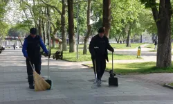 Osmangazi Belediyesi'nden parklara günlük bakım