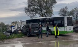 Belediye otobüsü kazaya karıştı!
