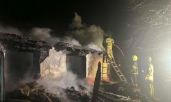 2 katlı evde feci yangın