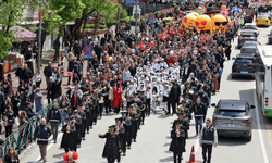 BURSA'DA BAYRAM SEVİNCİ DOYASIYA YAŞANDI!