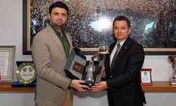 Başkan Aydın'dan Bursaspor'a tebrik ziyareti