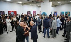 Konum Balat'ta Ertuğrul Ateş rüzgarı
