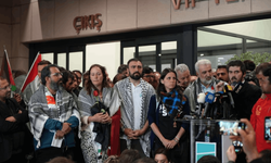ALIKONULAN TÜRK AKTİVİSTLER YURDA DÖNDÜ
