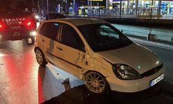 BURSA'DA SIKIŞTIRILAN OTOMOBİL TAKLA ATTI