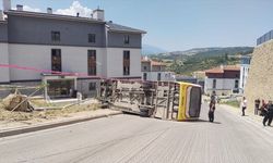 BURSA'DA HALK OTOBÜSÜ DEVRİLDİ!