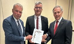 Dr. Ömer Özkan’dan tarihi başarı!