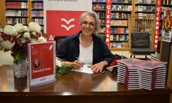 Nezahat Aras'ın ilk kitabı okuyucusuyla buluştu