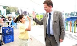 Başkan Aydın’dan Öğrencilere Karne Hediyesi