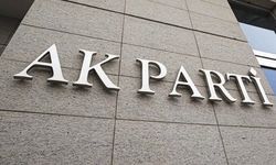 AK PARTİ'DE 4 İL BAŞKANI GÖREVDEN ALINDI