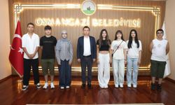 BAŞKAN AYDIN BAŞARILI ÖĞRENCİLERİ TEBRİK ETTİ