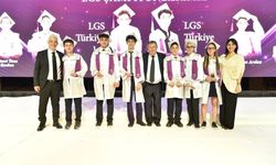 ŞAHİNKAYA’DAN LGS’DE ÇİFTE GURUR