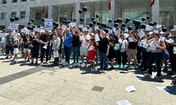 ATIŞ YAPI MAĞDURLARI BELEDİYE ÖNÜNDE!