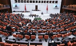 MECLİS’TE DENGELER DEĞİŞİYOR! HANGİ PARTİNİN KAÇ VEKİLİ VAR?