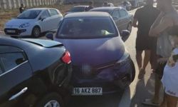 BURSA'DA 5 ARAÇLI ZİNCİRLEME KAZA!