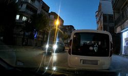 YAŞLI KADIN ARACIN ALTINDA CAN VERDİ!