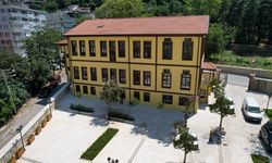 Düşünce ve sanatın yeni adresi Alev Alatlı