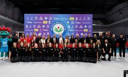 BURSA'NIN KADIN VOLEYBOL TAKIMI YENİ SEZONA HAZIR