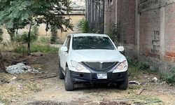BURSA'DA KENDİNİ OTOMOBİLE KİLİTLEDİ!