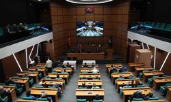 ÜSKÜDAR BELEDİYESİ AK PARTİ'YE GEÇTİ
